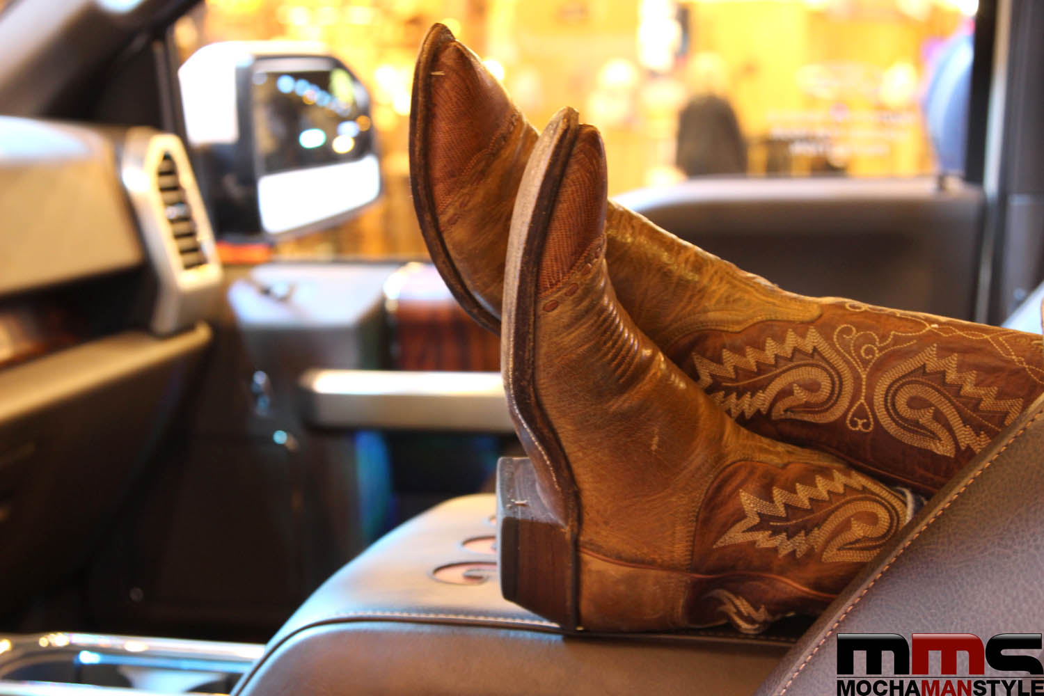 How to Buy Cowboy Boots - Mocha Man Style