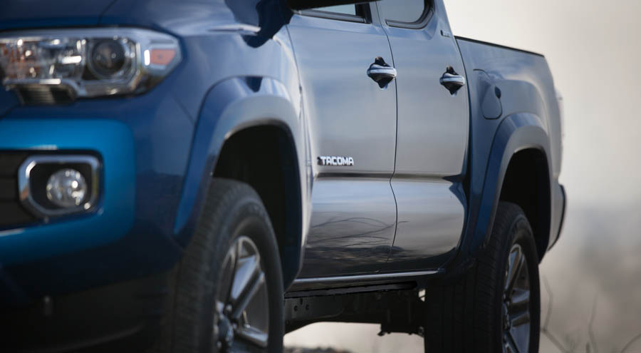 Sneak Peak at the All-New 2016 Toyota Tacoma