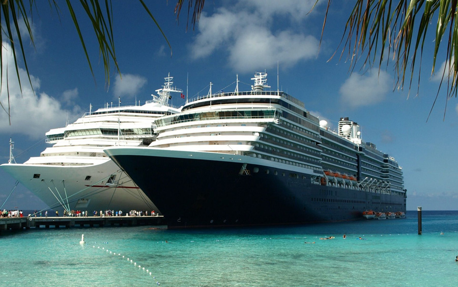 Essential Items to Pack for a Cruise