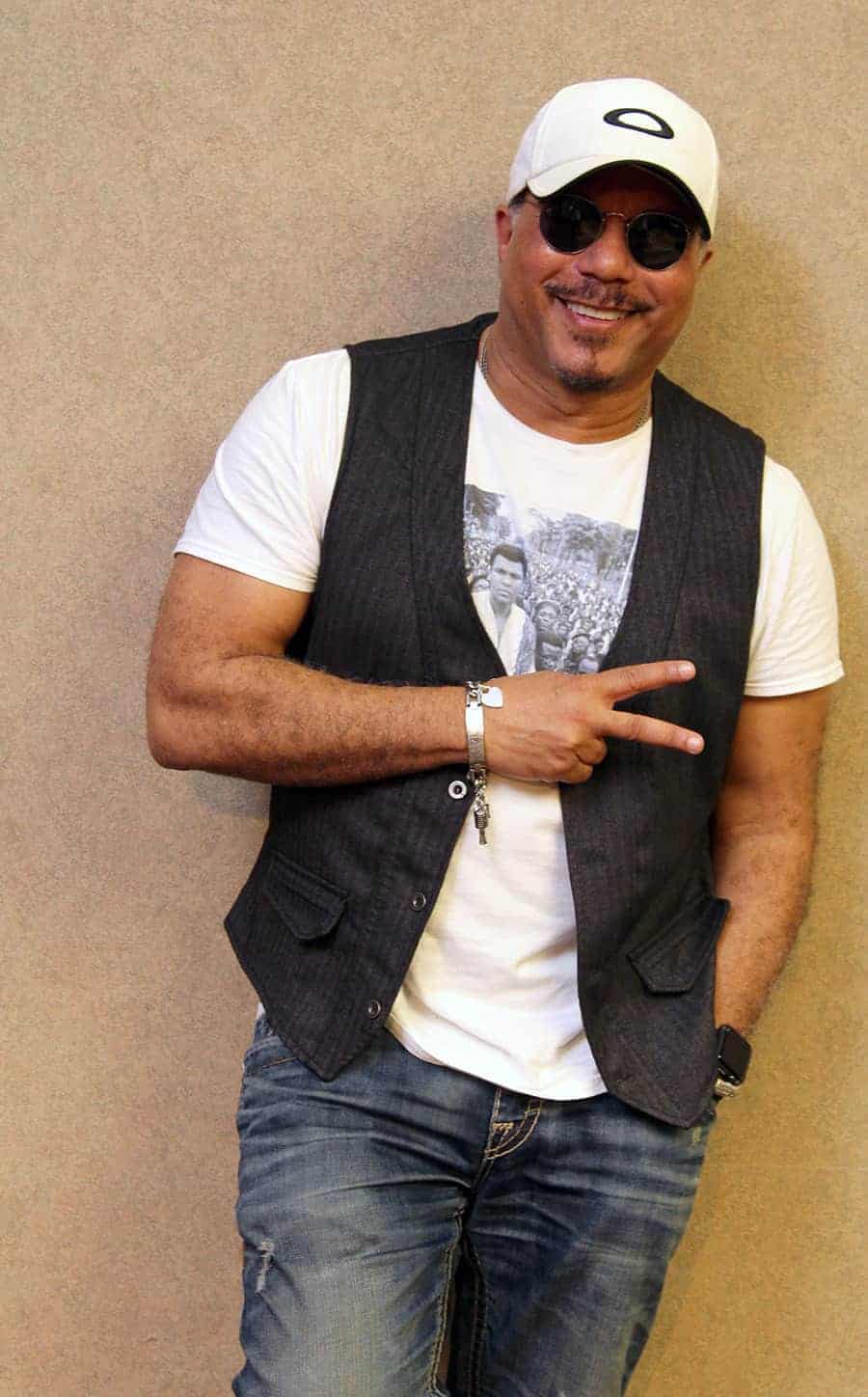 Singer Howard Hewett Opens Up About His Personal Life and Career ...