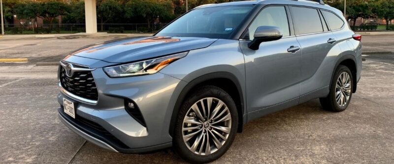 2020 Toyota Highlander Platinum AWD Review: A Vehicle for When You Don't Want a Minivan