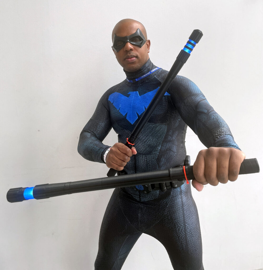 Nightwing Black Cosplayer Comicpalooza