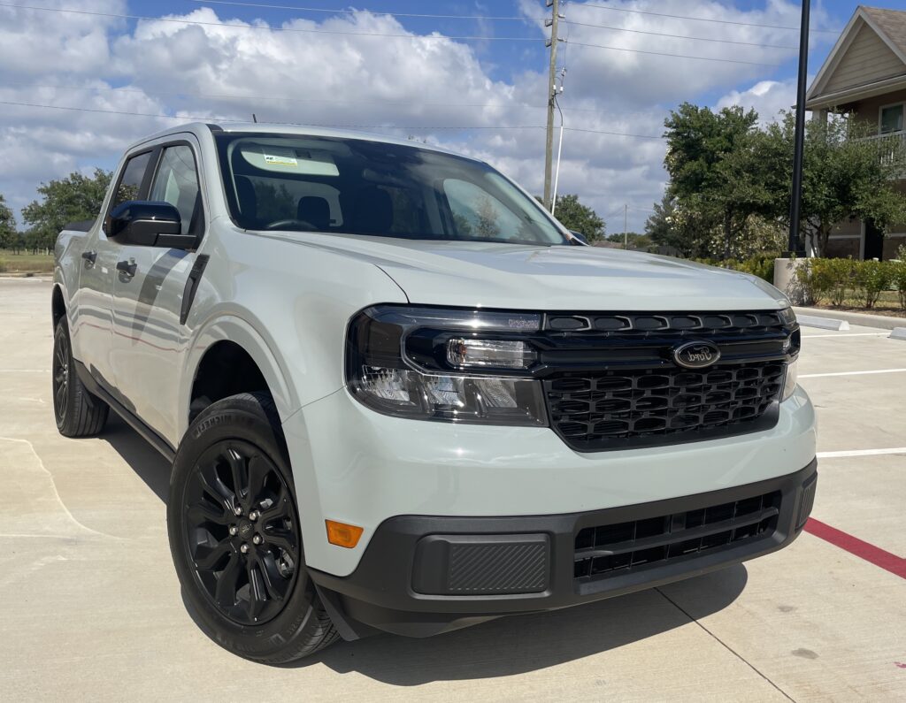 2023 Ford Maverick XLT Hybrid